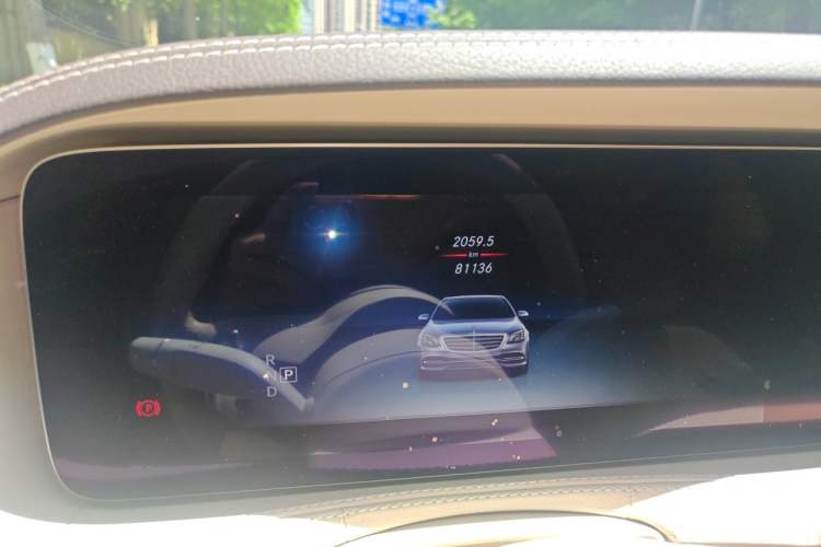 Used Mercedes-Benz S-Class 2020 S 350 L Business Class Ultimate Edition Odometer Close Up