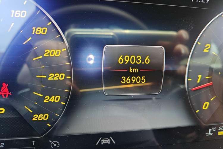 Used Mercedes-Benz S-Class 2020 S 350 L Business Class Ultimate Edition Odometer Close Up