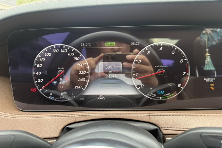 Used Mercedes-Benz S-Class 2020 S 350 L Business Class Ultimate Edition Odometer Close Up