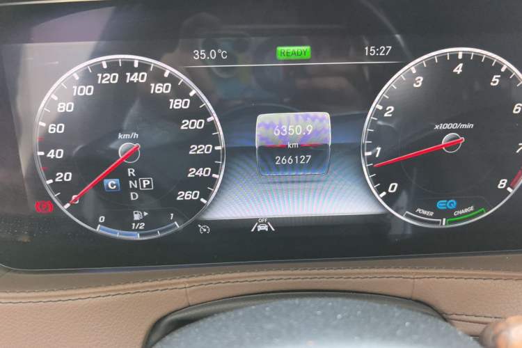 Used Mercedes-Benz S-Class 2020 S 350 L Business Class Ultimate Edition Odometer Close Up