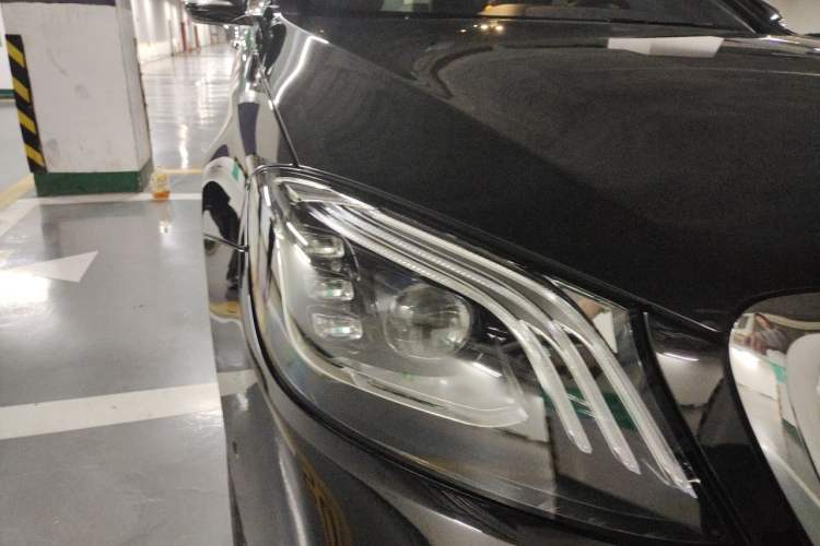 Used Mercedes-Benz S-Class 2020 S 350 L Business Class Ultimate Edition Right Front Headlight