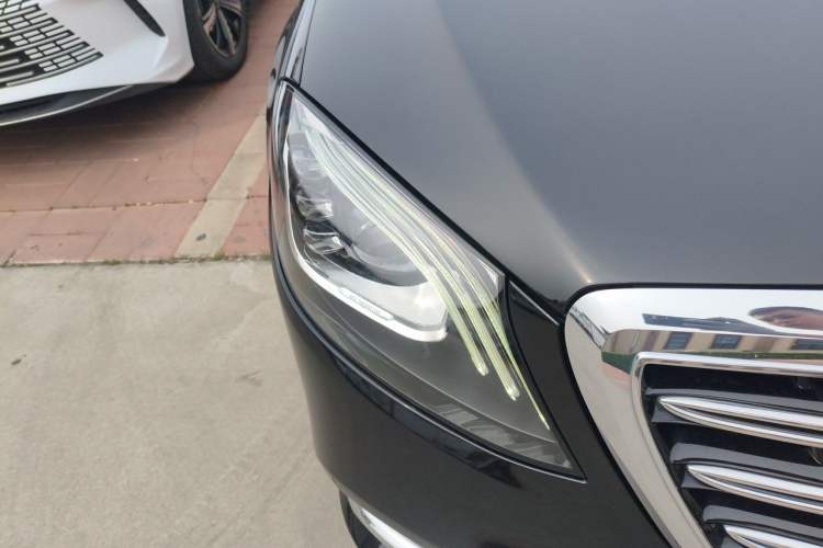 Used Mercedes-Benz S-Class 2020 S 350 L Business Class Ultimate Edition Right Front Headlight