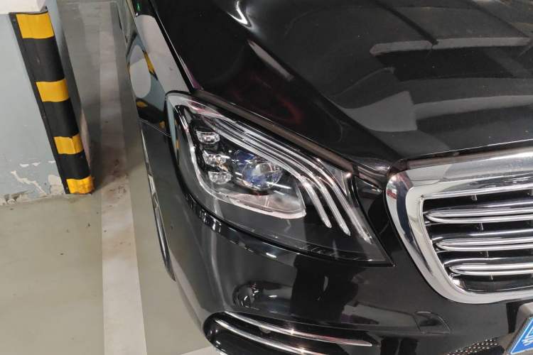 Used Mercedes-Benz S-Class 2020 S 450 L 4MATIC Exclusive Edition Right Front Headlight