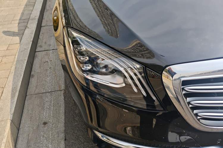 Used Mercedes-Benz S-Class 2020 S 350 L Business Class Ultimate Edition Right Front Headlight