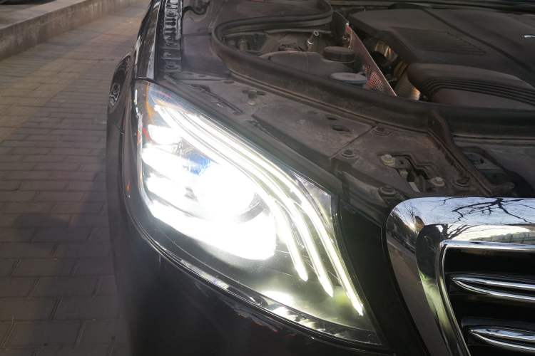 Used Mercedes-Benz S-Class 2020 S 350 L Exclusive Edition Prestige Collection Right Front Headlight