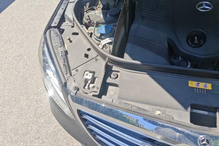 Used Mercedes-Benz S-Class 2020 S 350 L Business Class Ultimate Edition Right Front Headlight