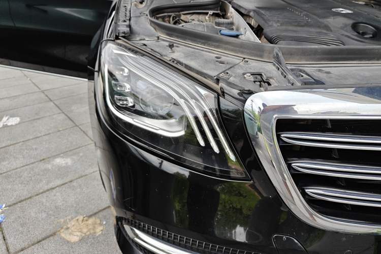 Used Mercedes-Benz S-Class 2020 S 350 L Business Class Ultimate Edition Right Front Headlight