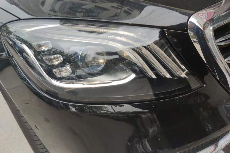 Used Mercedes-Benz S-Class 2020 S 350 L Business Class Ultimate Edition Right Front Headlight