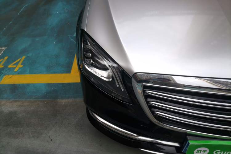 Used Mercedes-Benz S-Class 2020 S 350 L Business Class Ultimate Edition Right Front Headlight