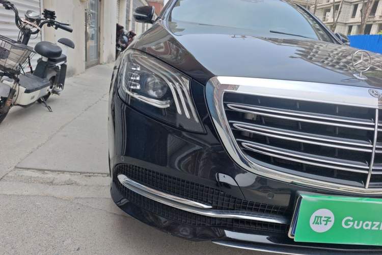 Used Mercedes-Benz S-Class 2020 S 350 L Business Class Ultimate Edition Right Front Headlight