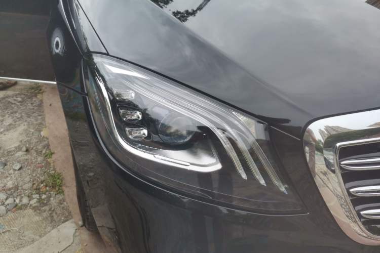 Used Mercedes-Benz S-Class 2020 S 350 L Business Class Ultimate Edition Right Front Headlight