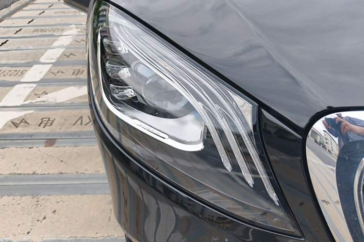 Used Mercedes-Benz S-Class 2020 S 350 L Exclusive Edition Prestige Collection Right Front Headlight