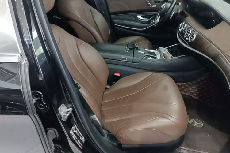 Used Mercedes-Benz S-Class 2020 S 350 L Exclusive Edition Prestige Collection Right Front Seat