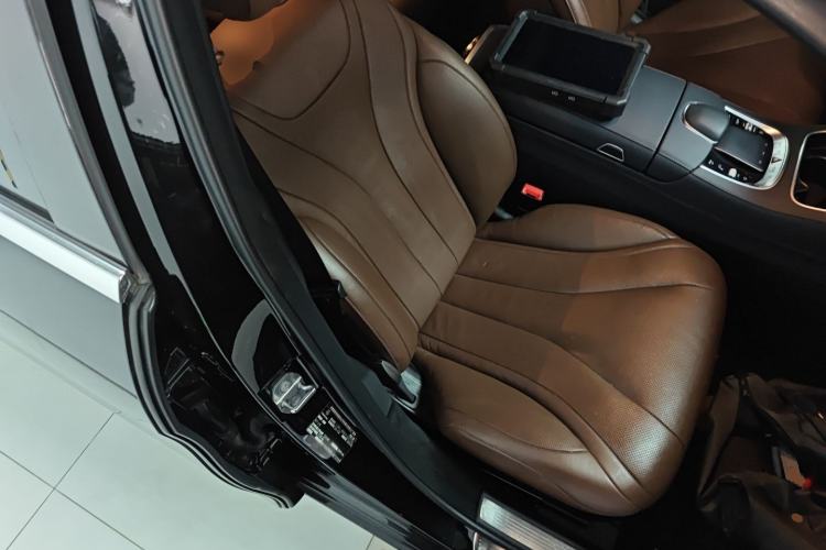 Used Mercedes-Benz S-Class 2020 S 350 L Business Class Ultimate Edition Right Front Seat