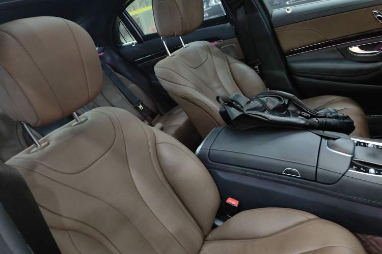 Used Mercedes-Benz S-Class 2020 S 350 L Business Class Ultimate Edition Right Front Seat
