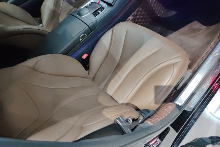 Used Mercedes-Benz S-Class 2020 S 350 L Business Class Ultimate Edition Right Front Seat