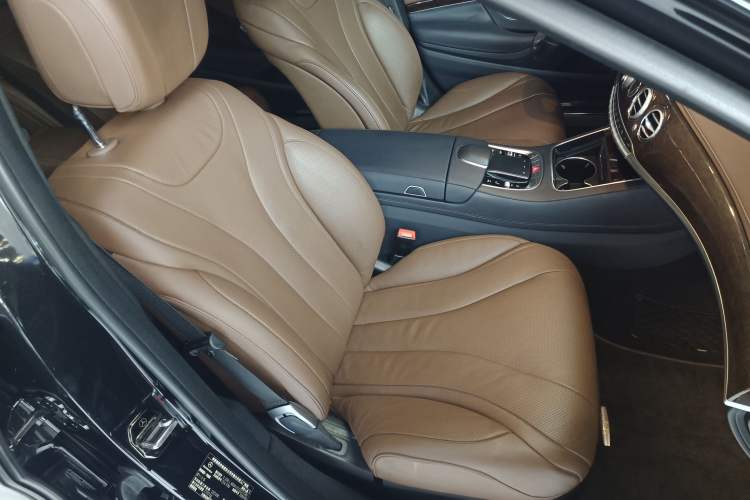 Used Mercedes-Benz S-Class 2020 S 350 L Business Class Ultimate Edition Right Front Seat
