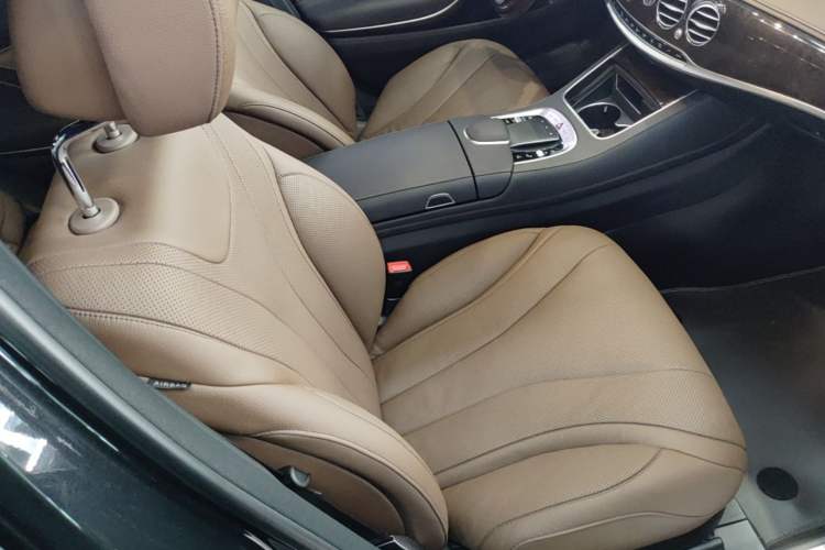 Used Mercedes-Benz S-Class 2020 S 350 L Exclusive Edition Prestige Collection Right Front Seat