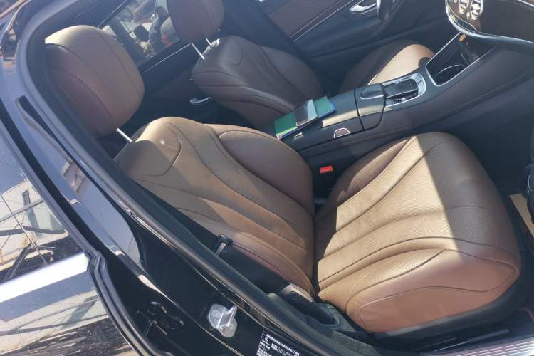 Used Mercedes-Benz S-Class 2020 S 350 L Business Class Ultimate Edition Right Front Seat