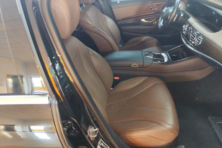 Used Mercedes-Benz S-Class 2020 S 350 L Business Class Ultimate Edition Right Front Seat