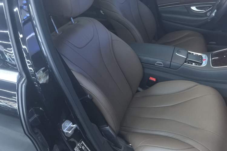 Used Mercedes-Benz S-Class 2020 S 350 L Business Class Ultimate Edition Right Front Seat