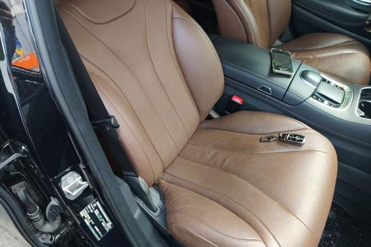 Used Mercedes-Benz S-Class 2020 S 350 L Business Class Ultimate Edition Right Front Seat