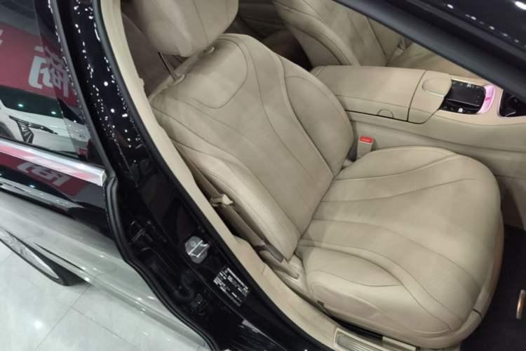 Used Mercedes-Benz S-Class 2020 S 350 L Business Class Ultimate Edition Right Front Seat