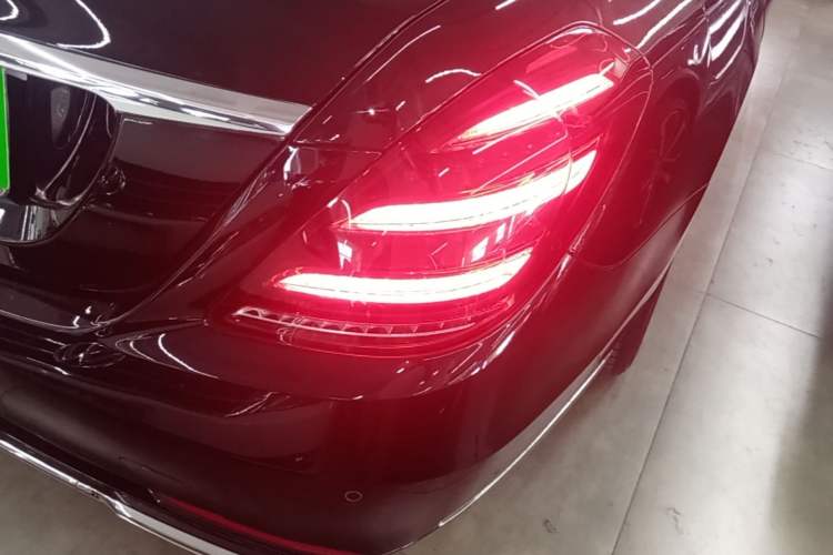 Used Mercedes-Benz S-Class 2020 S 350 L Business Class Ultimate Edition Right Rear Taillight