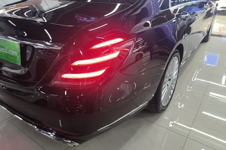 Used Mercedes-Benz S-Class 2020 S 350 L Business Class Ultimate Edition Right Rear Taillight