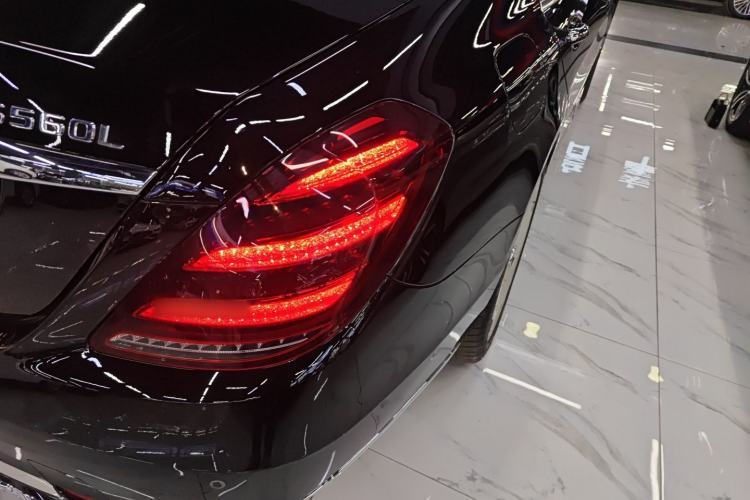 Used Mercedes-Benz S-Class 2020 S 350 L Business Class Ultimate Edition Right Rear Taillight