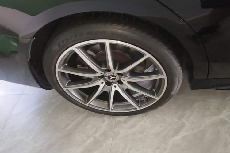 Used Mercedes-Benz S-Class 2020 S 450 L 4MATIC Exclusive Edition Right Rear Wheel Hub