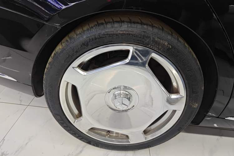Used Mercedes-Benz S-Class 2020 S 350 L Business Class Ultimate Edition Right Rear Wheel Hub