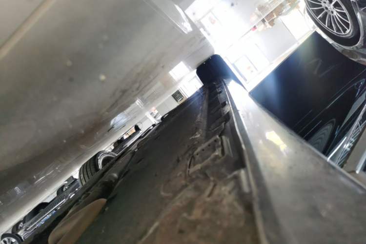 Used Mercedes-Benz S-Class 2020 S 350 L Business Class Ultimate Edition Right Side Sill
