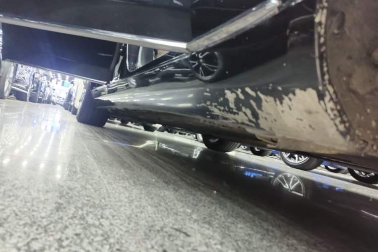 Used Mercedes-Benz S-Class 2020 S 350 L Exclusive Edition Prestige Collection Right Side Sill