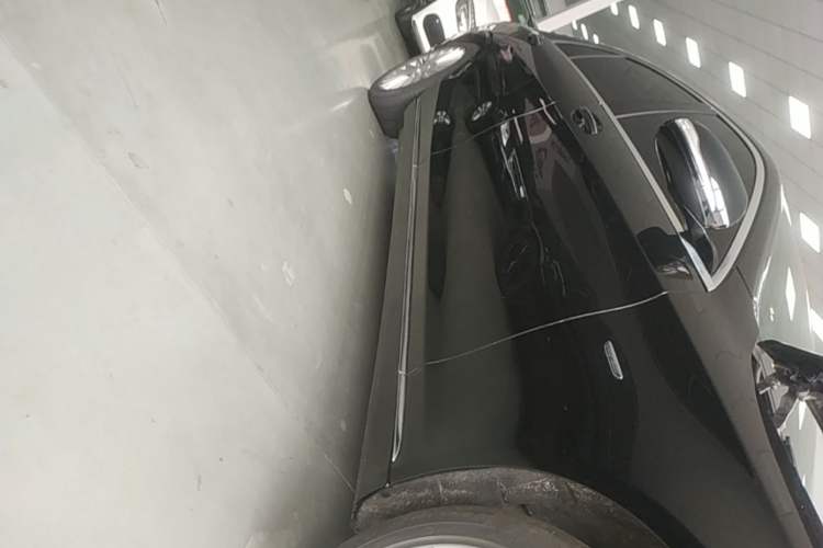 Used Mercedes-Benz S-Class 2020 S 350 L Business Class Ultimate Edition Right Side Sill