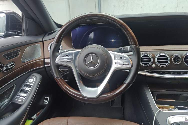 Used Mercedes-Benz S-Class 2020 S 350 L Exclusive Edition Prestige Collection Steering Wheel
