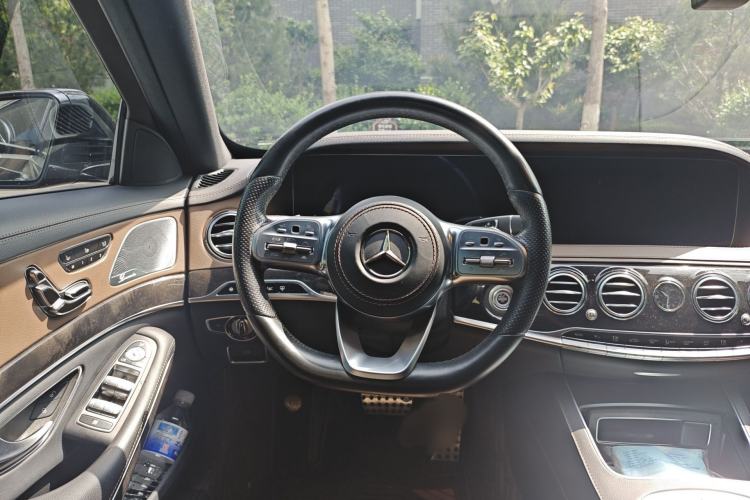Used Mercedes-Benz S-Class 2020 S 450 L 4MATIC Exclusive Edition Steering Wheel