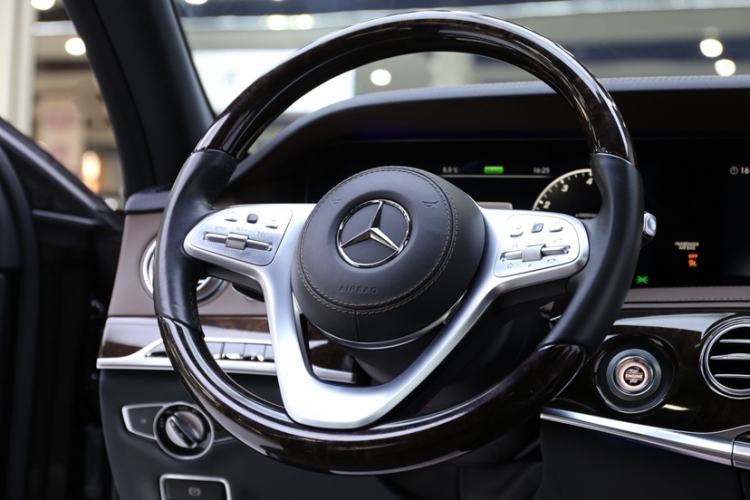 Used Mercedes-Benz S-Class 2020 S 350 L Exclusive Edition Prestige Collection Steering Wheel