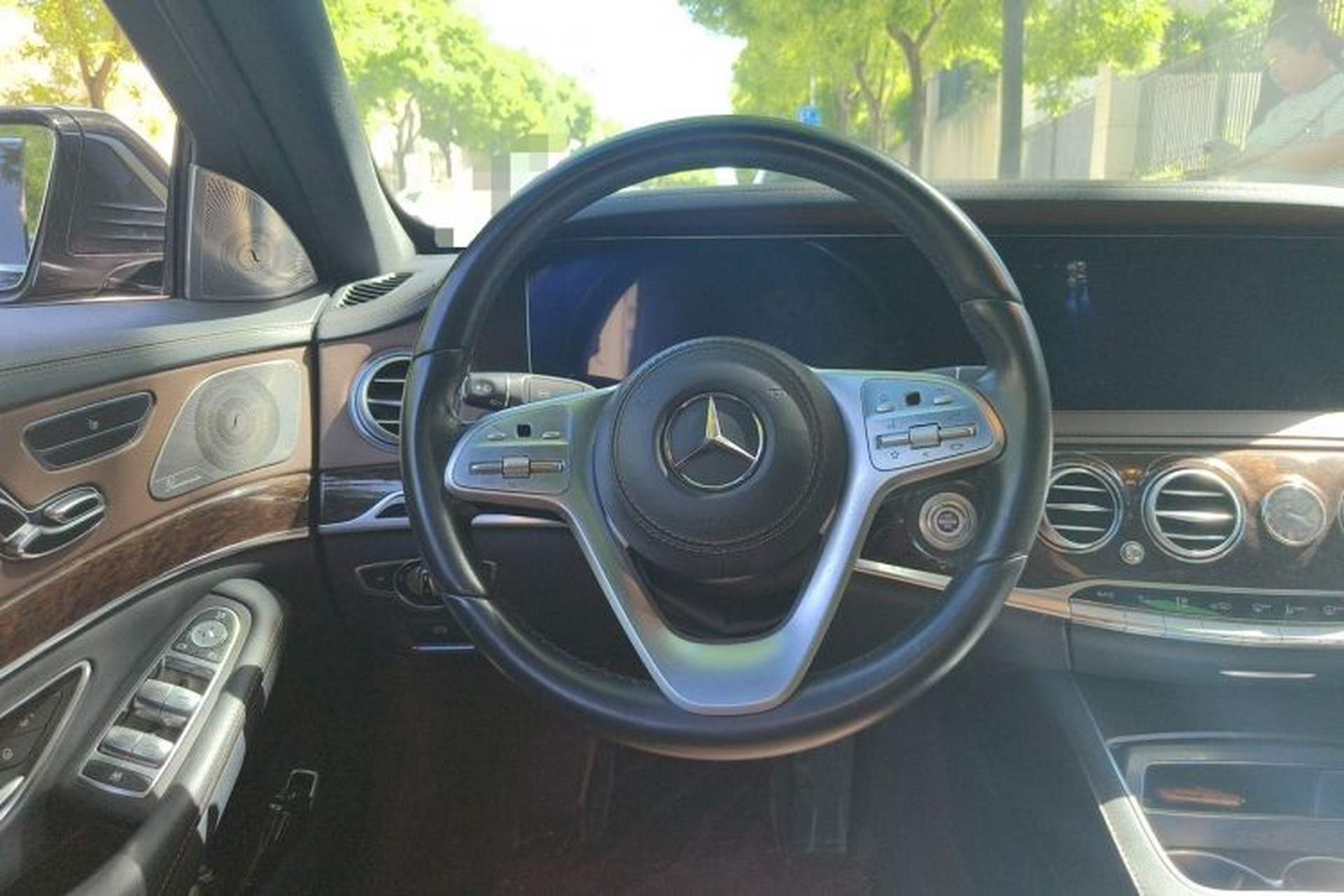 Used Mercedes-Benz S-Class 2020 S 350 L Business Class Ultimate Edition Steering Wheel