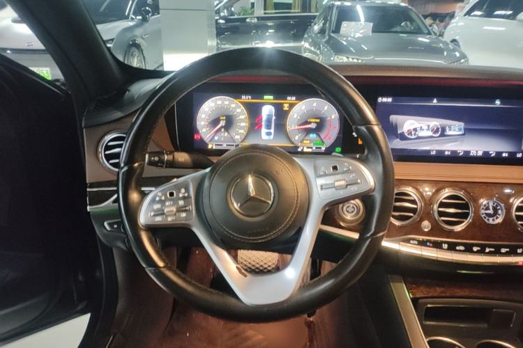 Used Mercedes-Benz S-Class 2020 S 350 L Business Class Ultimate Edition Steering Wheel