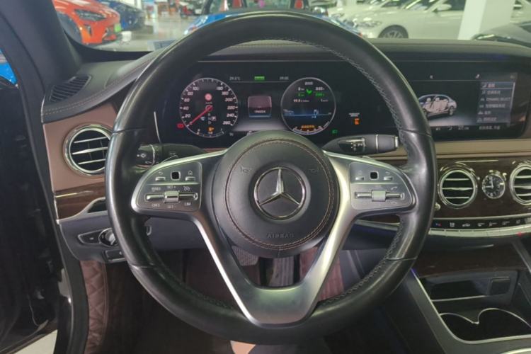 Used Mercedes-Benz S-Class 2020 S 350 L Business Class Ultimate Edition Steering Wheel