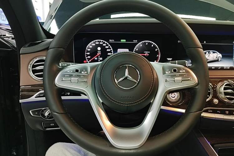 Used Mercedes-Benz S-Class 2020 S 350 L Business Class Ultimate Edition Steering Wheel