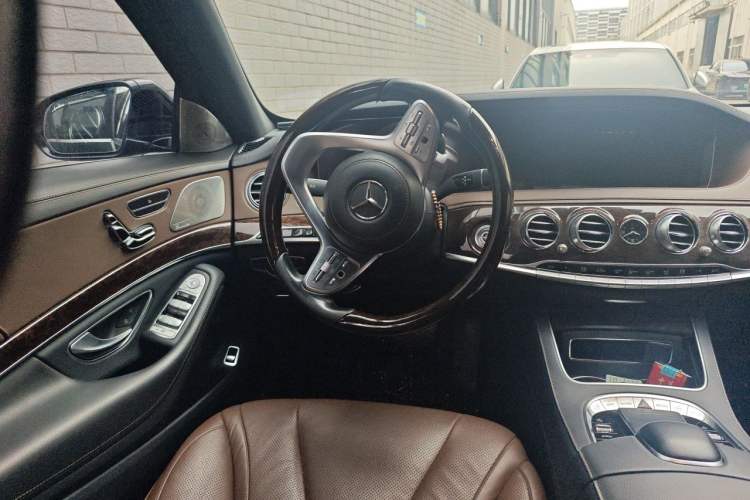 Used Mercedes-Benz S-Class 2020 S 350 L Business Class Ultimate Edition Steering Wheel