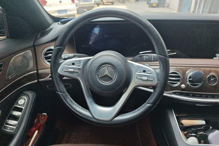 Used Mercedes-Benz S-Class 2020 S 350 L Business Class Ultimate Edition Steering Wheel
