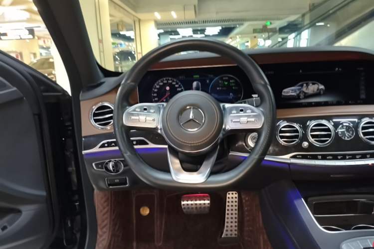 Used Mercedes-Benz S-Class 2020 S 450 L 4MATIC Exclusive Edition Steering Wheel
