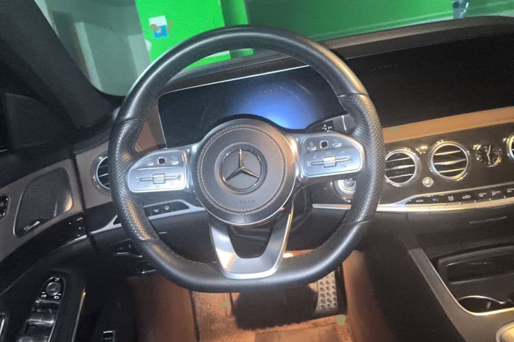 Used Mercedes-Benz S-Class 2020 S 450 L 4MATIC Exclusive Edition Steering Wheel