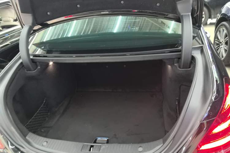 Used Mercedes-Benz S-Class 2020 S 350 L Business Class Ultimate Edition Trunk