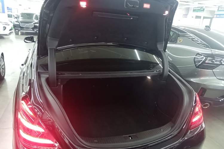 Used Mercedes-Benz S-Class 2020 S 350 L Business Class Ultimate Edition Trunk