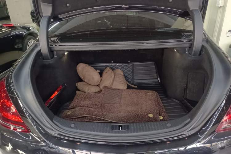 Used Mercedes-Benz S-Class 2020 S 350 L Business Class Ultimate Edition Trunk