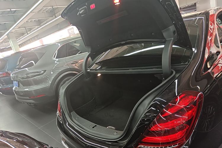 Used Mercedes-Benz S-Class 2020 S 350 L Business Class Ultimate Edition Trunk